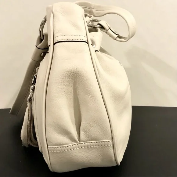 NWOT B. Makowski Ivory Sadie Tassel Shoulder Bag - Picture 3 of 13